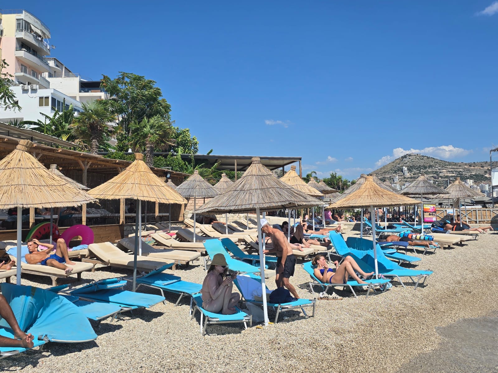 Relaxing beach experience in Saranda